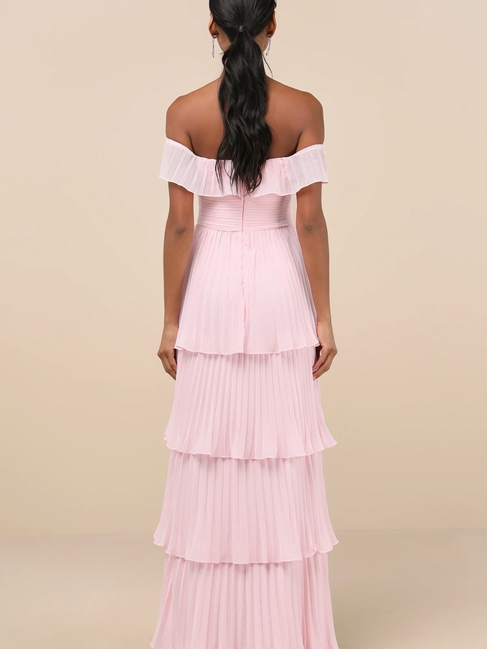 NWT Lulu’s Always Remarkable Pink Pleated Off-Shoulder Tiered Maxi Dress Size L - Picture 2 of 6